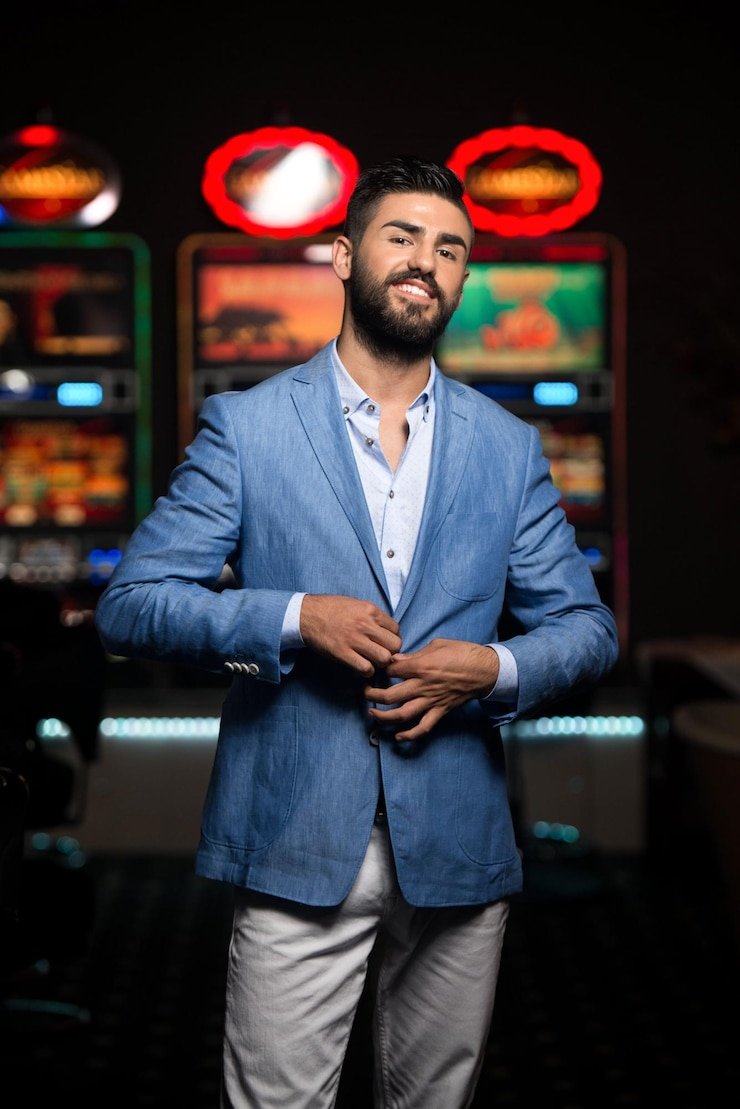 Arabian themed Aladdin slot game interface with magic lamp symbols and treasure elements